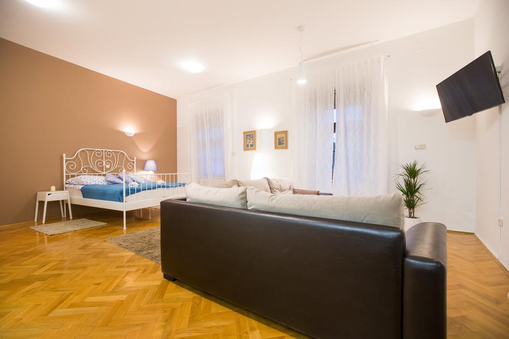 Apartman Kaptol ซาเกร็บ ภายนอก รูปภาพ